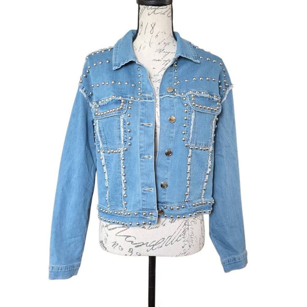 Venus Women's Size Large Blue Denim Silver Studded Cropped Jean Jacket